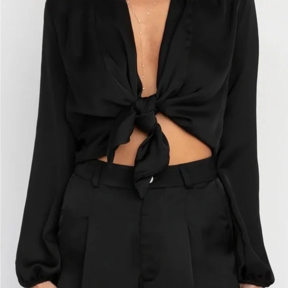 RESA Red and White Patterned Tie-Front Blouse - Picture 3 of 3